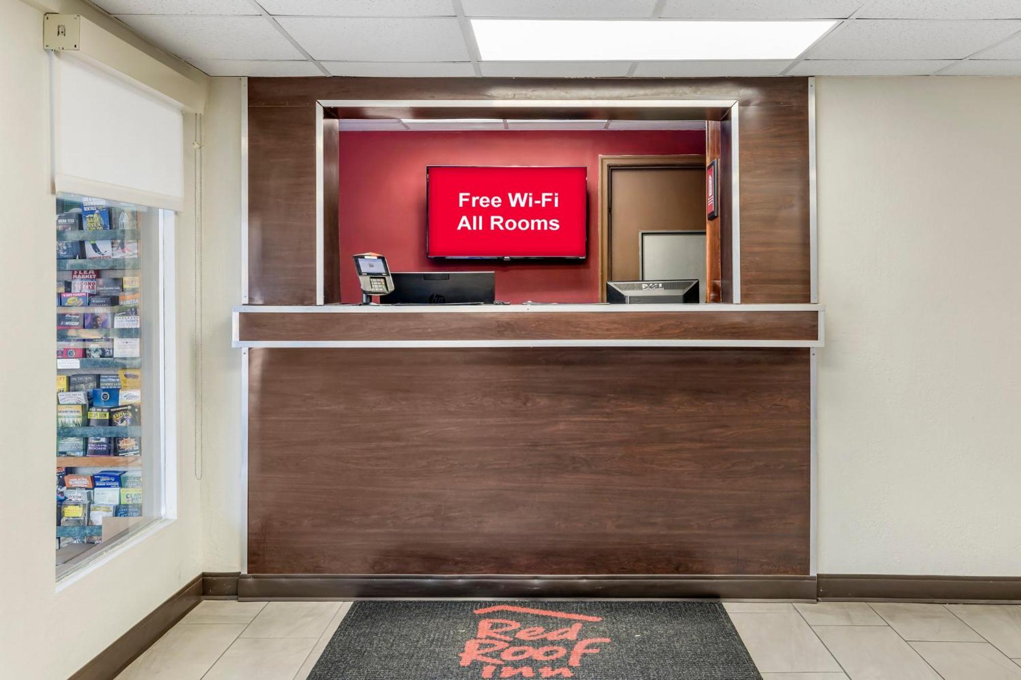 Red Roof Inn Stroudsburg Exterior foto